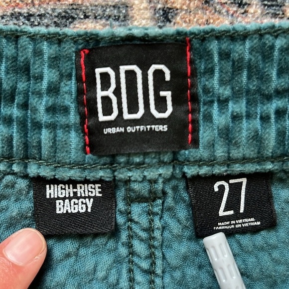 BDG Bubble Corduroy High-Waisted Baggy Pant Size 27 - Picture 7 of 12